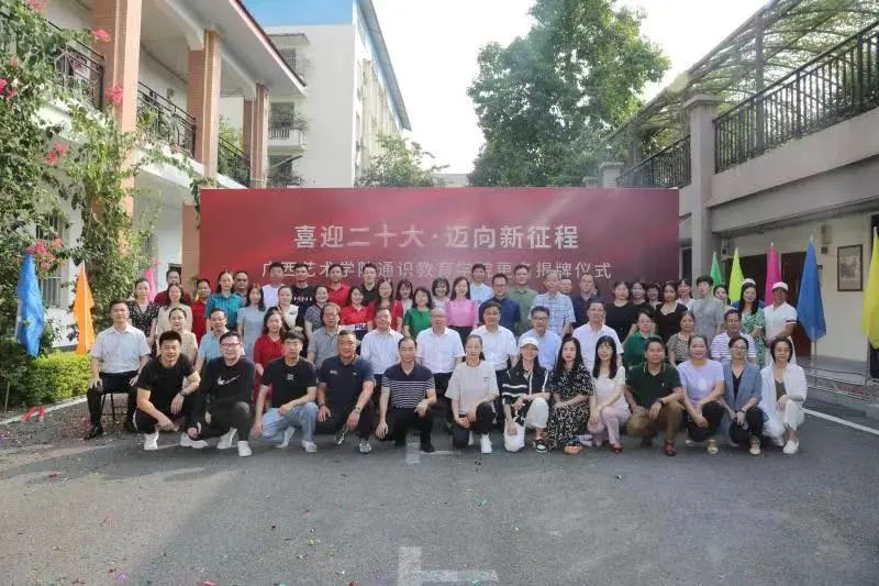 b964f8f6890f4e008628ff15c87a4581.jpg b964f8f6890f4e008628ff15c87a4581.jpg